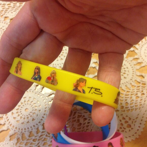 swiftie alert - five T.S. bracelets - Picture 2 of 5